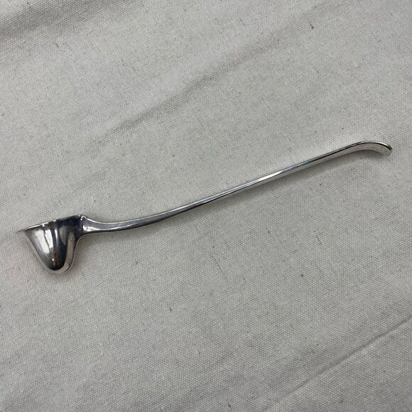 Leonard Circa 1740 Reproduction Silverplate Candle Snuffer - Picture 5 of 15